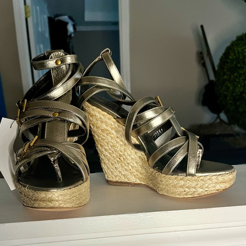 NWT Burberry Shoes, Burberry Strappy Wedge Sandals Size 37, Bronze, brand new - Picture 6 of 7
